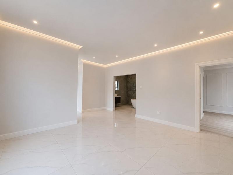 5 Bedroom Property for Sale in Birdwood Estate North West